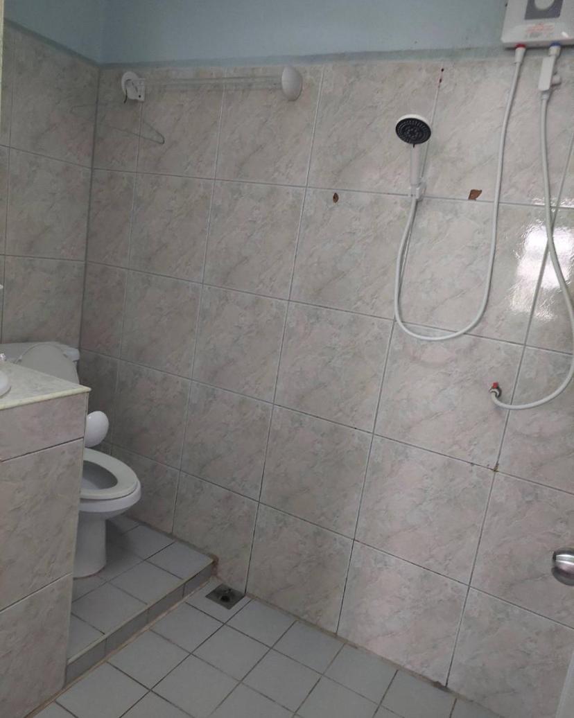 Pluemchai Guesthouse Джомтьен Экстерьер фото